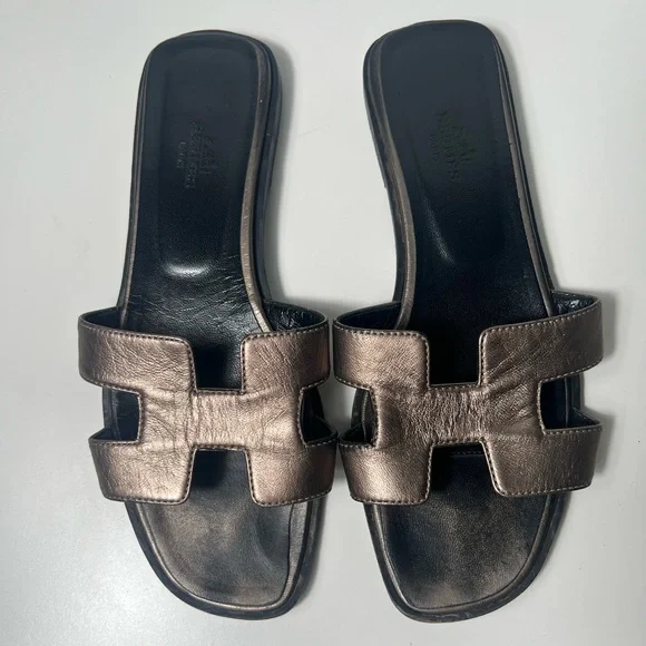 Hermes Oran Dore Vieilli Silver Gray Metallic Leather H Slide Sandals Slippers